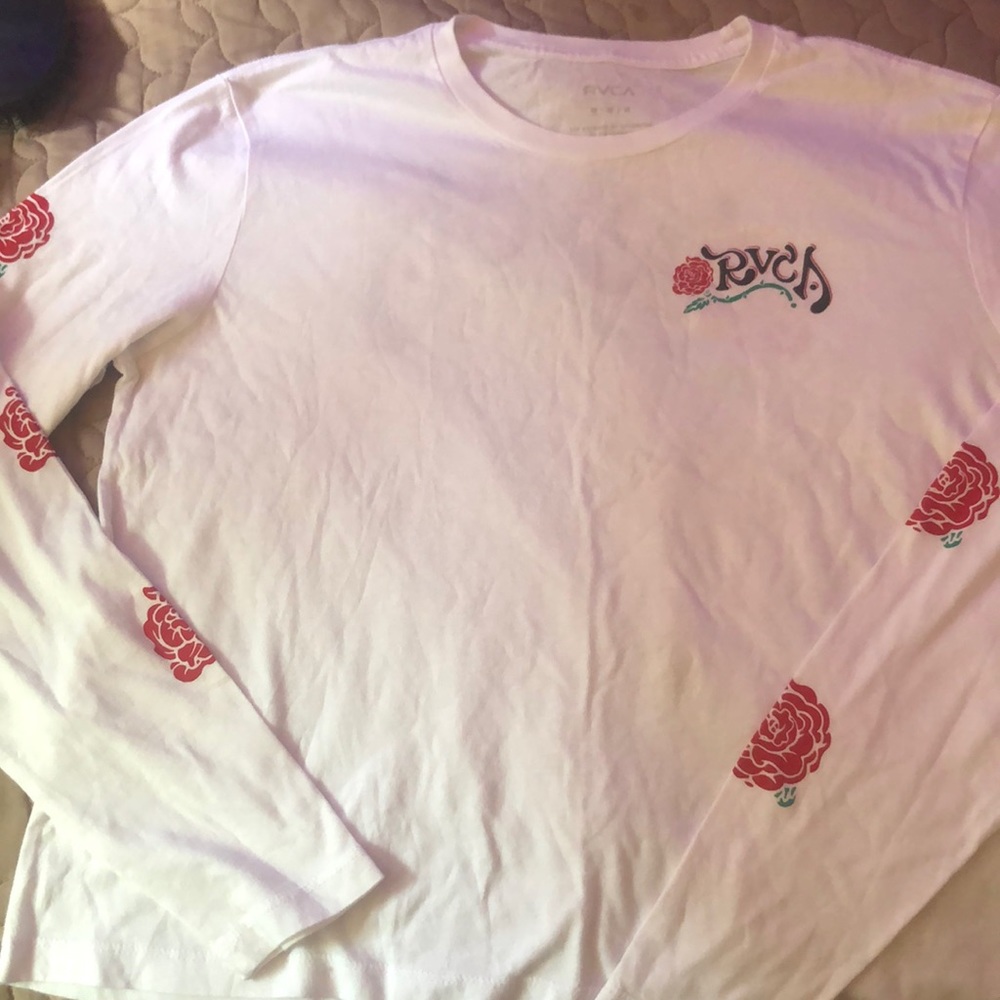 semi-cropped shirt, never worn
